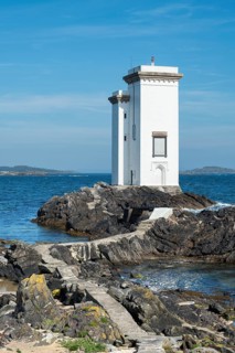 Lighthouse at Port Ellen on the headland Carraig Fhada