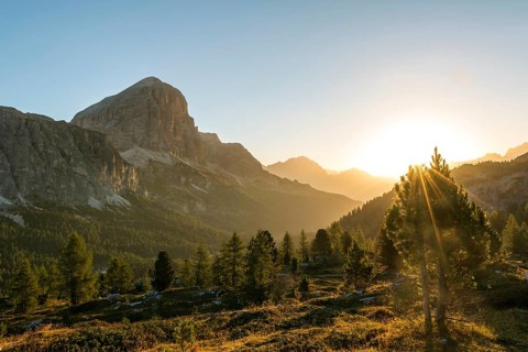 Sunrise in front of the peaks of Col dei Bos and Tofane