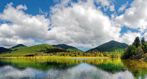 Lake Rotoroa with reflection