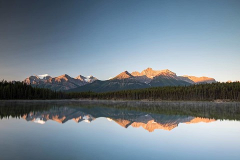 Herbert Lake at sunrise