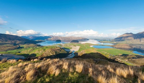 View on Lake Wanaka and mountains