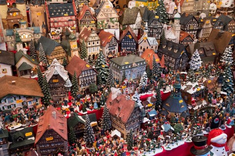 Miniature houses as Christmas decorations
