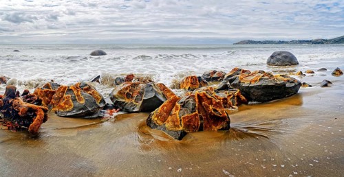 Moeraki Boulders