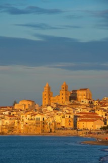 Historic centre with the Santissimo Salvatore Cathedral