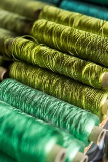 Silk thread reels