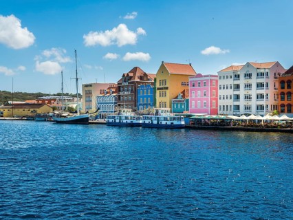 Colorful houses in the district Punda