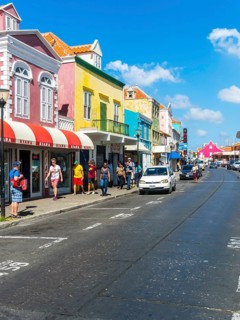 Colorful row of houses in Dutch-Caribbean colonial style