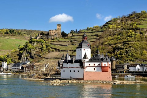 Castle Pfalzgrafenstein with Castle Gutenfels