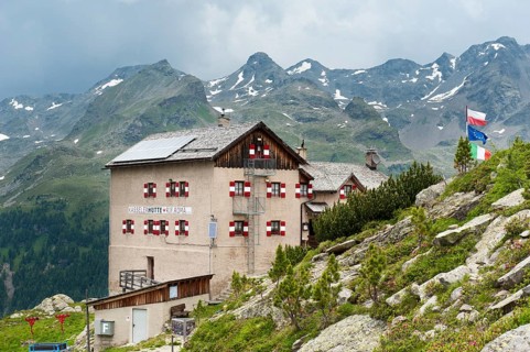 Mountain hut