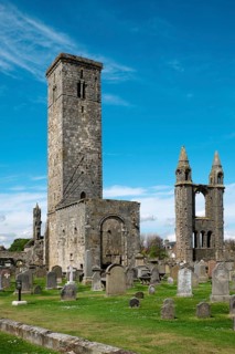 St Rule's Tower and ruins of St Andrews Cathedral