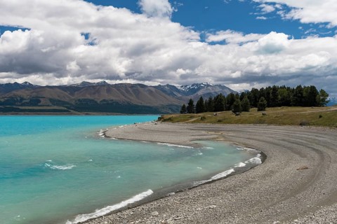 Bay on the shore of Lake Pukaki