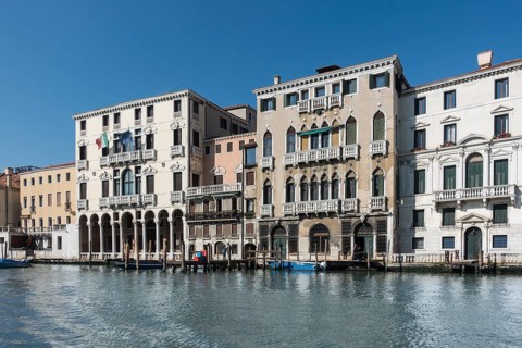 Left Palazzo Michiel dalle Colonne