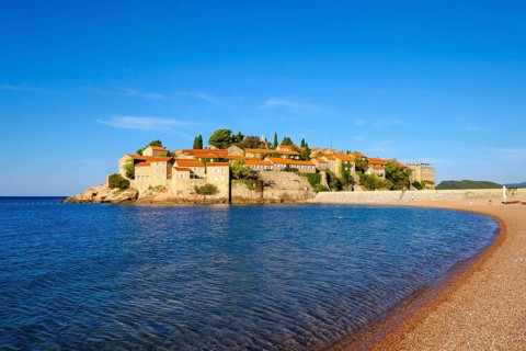 Island Sveti Stefan with dam
