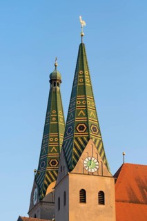 Steeples with colorful glazed tiles