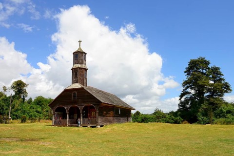 Wooden church Iglesia San Antonio de Colo