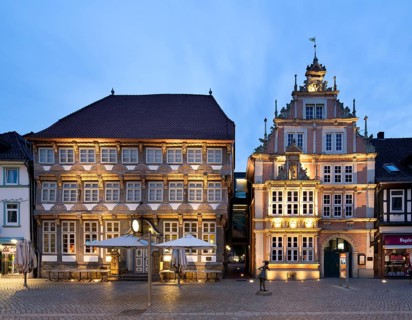 Stiftsherrenhaus and Leisthaus