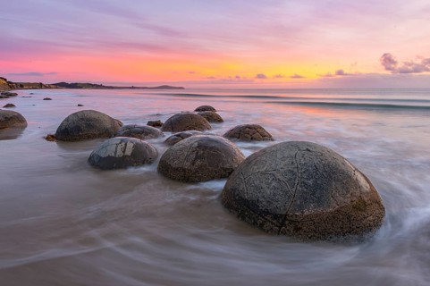 Moeraki boulders