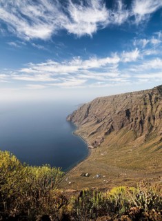 View from Mirador de Isora viewpoint to Las Playas bay with the El Hierro hotel