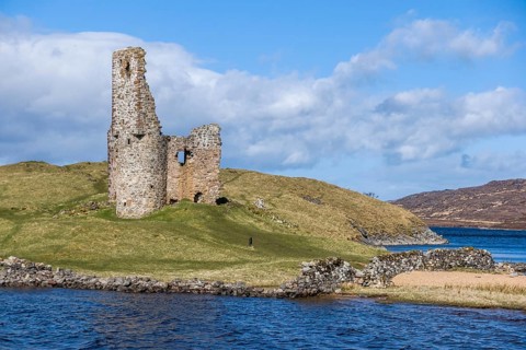 Ruins of Ardvreck Castle at Loch Assynt