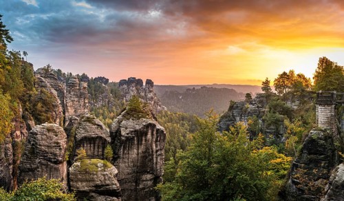 Schrammsteine around the Bastei at sunrise