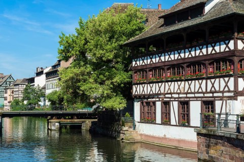 Maison des Tanneurs and timbered houses along the ILL canal