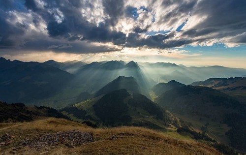 Sunbeams behind the Kanisfluh