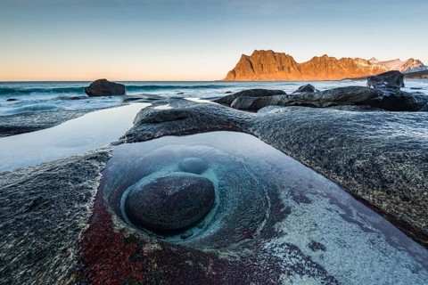 Rocks on the beach of Uttakleiv