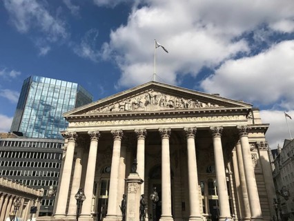 Royal Exchange shopping center