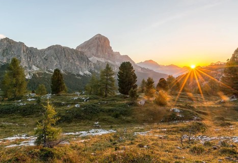 Sunrise in front of the peaks of Col dei Bos and Tofane