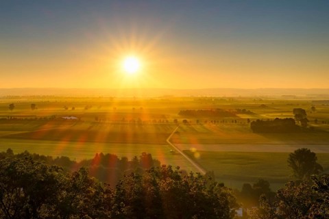 Sunrise over the Nordlinger Ries