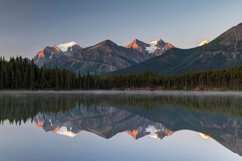 Herbert Lake at sunrise