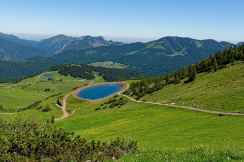 Water reservoir lake