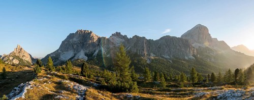 Sunrise in front of the peaks of Col dei Bos and Tofane