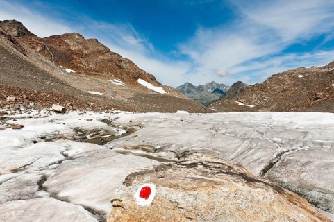 Marked path over glacier tongue below the Schwarzwand summit
