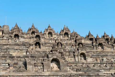 Buddha statues