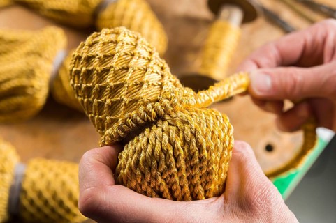Passementerie maker