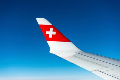 Wing of a Bombardier CS300 with Swiss Air logo