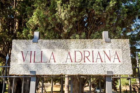 Villa Adriana information sign