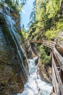 Boardwalk along Wimbach stream
