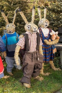 Easter bunnies as straw dolls