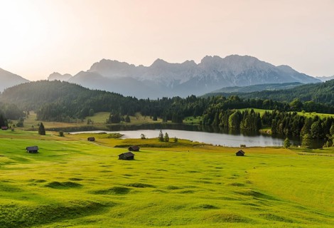 Lake Geroldsee at sunrise