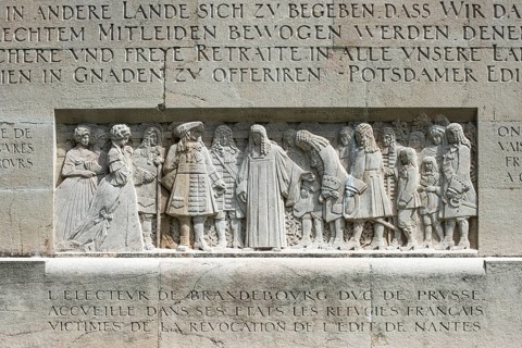 Elector Friedrich Wilhelm of Brandenburg takes up persecuted Huguenots