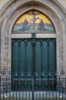Thesis door at the castle church