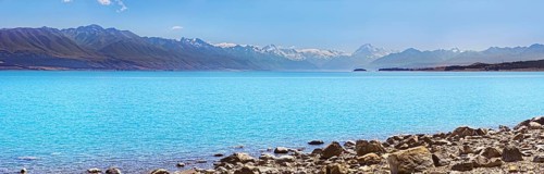 turquoise glacial Lake Pukaki with mountains