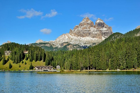 View over Lake Misurina to the southern walls of the Three Peaks of Lavaredo