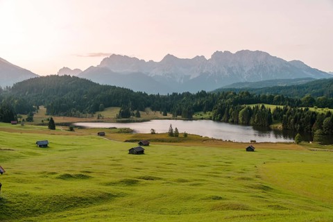 Lake Geroldsee at sunrise
