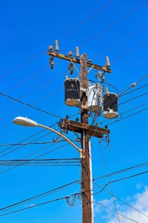 Power supply pole