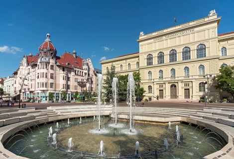 Dugonics Fountain Square with Unger-Mayer House and University building