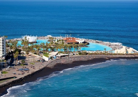 Playa Martianez and saltwater pool Lago Martianez