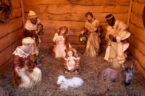 Crib with crib figures